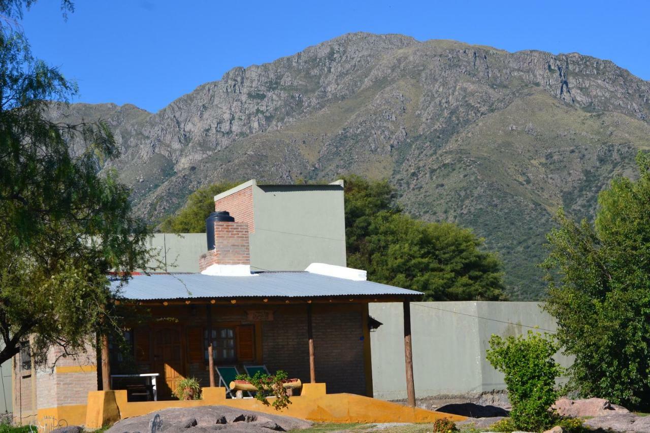 Cabanas Los Relinchos Capilla del Monte Exterior photo