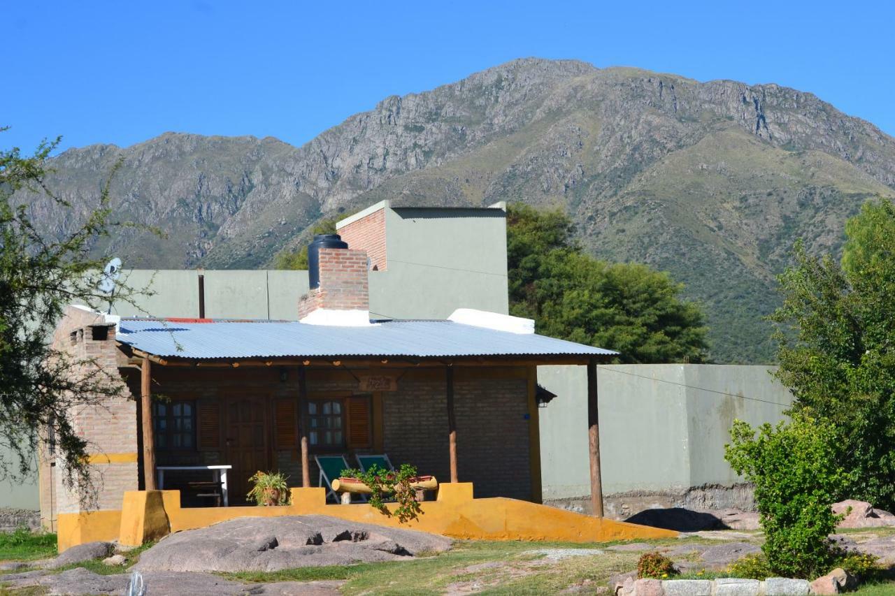 Cabanas Los Relinchos Capilla del Monte Exterior photo